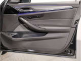 ★全国納車可能!★15年連続BMW販売台数全国TOPの信頼と実績!★お勧めの1台!早い者勝ちです!★詳細はBPS六甲アイランド店【フリーダイヤル:0078-6002-404284】迄お気軽に♪★