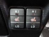 運転席・助手席にはシートヒーター装備。
