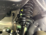 お車を安心してお乗りいただく為には、足回りの定期点検が欠かせません。サービスサポート(有償保証)では無料点検もご提供しており、安心のカーライフをお過ごしいただけるサポート体制が整っています。