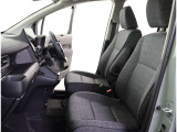 見通しのよいすっきりとした視界で、誰でも運転しやすいです。運転のしやすさは疲れにくさにも繋がりますよ♪