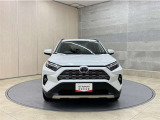 お車購入のポイントとなるフロントマスクです。上質で迫力あるデザインですね☆☆
