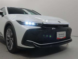 高輝度で点灯速度が速く、しかも消費電力の少ないLEDヘッドライトが装備されています!LEDの明るい光が走行中の視界の確保をサポートして、夜のドライブがより楽しく安全に運転できます♪
