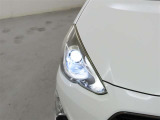 消費電力が少なく長寿命のLEDヘッドランプを装備しております。