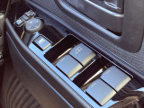 パワーウィンドウスイッチです