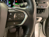ミリ波レーダーとカメラを組み合わせたLEXUS Safety System。長距離の高速走行が快適になる、全車速追従型のレーダークルーズコントロールに対応しています。