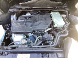 3.3Lの直列6気筒ディーゼルエンジンと48Vのマイルドハイブリッドシステムを搭載しています。この組み合わせにより、高いパフォーマンスと低燃費を実現しています。また、豪快なサウンドも魅力的です。
