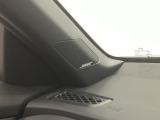 【BOSEプレミアムサウンドシステム】12個の高性能スピーカーを車室内に配置。迫力の重低音をお楽しみいただけます。