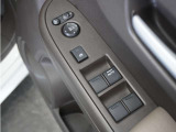 ◆パワーウィンドウスイッチ◆運転席から全席の窓の開閉操作を行うことが出来いつでも換気ができます!
