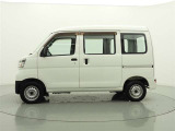 こちらの車両は、ご購入後も継続して安心メンテナンスを提供させていただく為、岐阜県内のお客様への販売・登録に限らせていただきます。