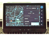【ディスプレイオーディオ】視認性が高いディスプレイ付きオーディオを装備、お持ちのスマホをつなげていただく事によりカープレイでナビを使うことや音楽を聞くことが可能です。