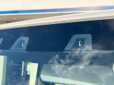 【スズキ セーフティサポート】走行中に前方の車両等を認識し、衝突しそうな時は警報とブレーキで衝突回避と被害軽減をアシスト。より安全にドライブをお楽しみいただけます。