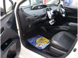 お車のご納車は待ち遠しいもの。1日でも早くご納車が出来るよう、整備拠点と販売店を結ぶ輸送ラインを確立しております。