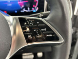 メモリー付きパワーシートが装備されている車両はシートの位置・ドアミラーの角度・ハンドルの位置を3名まで記憶出来ます。