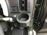 ドリンクホルダーもきちんと2人分。