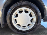 純正ホイール205/60R15♪ノーマルタイヤ装着車♪各種アルミホイールや、スタッドレスタイヤも取扱いしております。是非ご相談ください♪