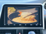 テレビ映像を画面に表示でき、停車中の休憩時間にも番組や映像を楽しめます。画面の表示は見やすく、移動の合間に車内でひと息つきたいときにも活用いただけます。