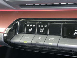 シートヒーター&シートクーラー装備しています。寒い日でも暑い日でも快適に運転出来ますネ♪
