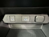 シガーソケット用の充電器が使用可能です!