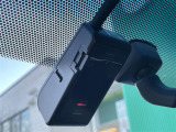 【ドライブレコーダー】映像・音声などの運転中の記録を残します。事故などを起こした起こされた時の証拠になりえますので、もしも時でも安心ですね。