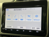 【純正ナビ】人気の純正ナビを装備。オーディオ機能も充実しており、Bluetooth接続すればお持ちのスマホやMP3プレイヤーの音楽を再生可能!毎日の運転がさらに楽しくなります!!