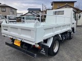 遠方の方でも弊社指定の陸送会社にて『ご自宅』まで納車が可能!お住まいの地域により料金が変動致しますので詳しくはお問合せ下さい!