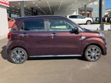 当社は輸入車・国産車の正規ディーラーも運営しており、指定整備工場・認証工場を取得しております。納車前、納車後の点検・車検もお任せください!