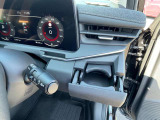 ♪ 運転席・助手席前には便利な小物入れとしても使えるカップホルダー付き ♪