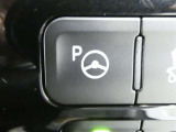 駐車時のドライバーへの負担を軽減する様サポートしてくれるパーキングアシスト機能を搭載しています。