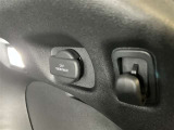 スマートフォンやお手持ちの機器のバッテリー残量が少なくなっても、運転中に充電ができるので安心ですね!