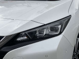 明るい『LEDヘッドライト』搭載!暗い道も安全・安心です。