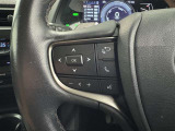 ステアリングスイッチ装備!運転しながら手元でオーディオの操作などができます。