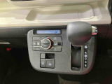 納車前にはプロのメカニックが、各部の点検を行います。ディーラーにしか出来ない品質、そしてサービスできっと満足していただけると思います!