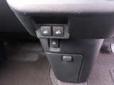 運転席と助手席にはシートヒーターも付いています!