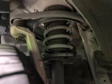 お車を安心してお乗りいただく為には、足回りの定期点検が欠かせません。サービスサポート(有償保証)では無料点検もご提供しており、安心のカーライフをお過ごしいただけるサポート体制が整っています。