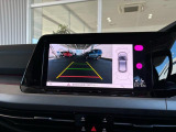 バック時の後方をサポートします。&rdquo;RearAssist&rdquo;