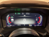 見やすいメーター周り!!カラーディスプレイには運転をサポートするさまざまな情報が表示されます(^^♪