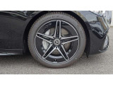 ●純正18インチホイール『ブレーキダストが出やすい輸入車には、アルミホイールコーティングがおススメ!無機質ガラスを使用した当社オリジナルコーティング!ぜひご検討下さい!』
