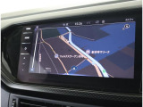 ★Volkswagen純正インフォテイメントシステム&rdquo;Discoverproのナビゲーションシステムです。全面タッチスクリーンによりまるでスマートフォンのように画面上を軽くタッチするだけで反応