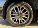 純正ホイール♪205/60R16ノーマルタイヤ装着車♪各種アルミホイールや、スタッドレスタイヤも取扱いしております。是非ご相談ください♪