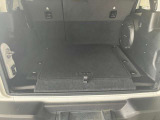 広々としており多くの荷物を積んで頂く事が可能でございます。シートアレンジによって大きなものから長尺物までお載せ頂けます。