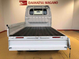 荷台アオリは3方向開き!フラットな荷台で効率よく荷物を積み降ろし出来ます!