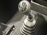 【マニュアルモード】シフトのアップダウンが可能なマニュアルモードも装備されておりますので、エンジンブレーキや力強い加速も思いのままに操作できます。