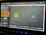 スマホとクルマをつなぐことで、これまでのナビに加えて、いろんなサービスが楽しめます。