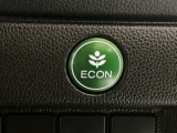 ★ECONスイッチ★ エコドライブを加速しよう!スイッチをONにすると、運転の仕方によるロスを抑え込み燃費をよくするようクルマが頑張ります(*^ー^*)燃費向上にチャレンジ♪
