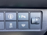 【パーキングセンサー】駐車も出庫もスムーズに。自車の障害物を検知して知らせてくれるので安心ですね!