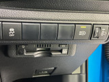 ETC車載器を備え、対応料金所では停車や現金の受け渡しをせずに通過できます。高速道路を利用するお出かけや通勤にも便利で、料金所での手続きをスムーズにサポートします。