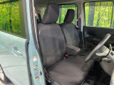 運転席シート廻りは使用感も少なく、良好な状態となっています。丁寧に使われていたことがよくわかりますね。