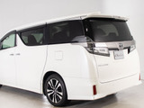 ★展示前点検実施★特殊な機材も用いて、全車点検を実施しております!