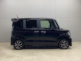 【コーティング/ガードコスメSP】好評のコーティング施工で愛車のボディをケアしませんか?紫外線や酸性雨等の劣化によって塗装面の光沢の消失や塗装の剥離を防ぎます!