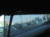 電動サンシェードつきです、運転席のボタンで動きます